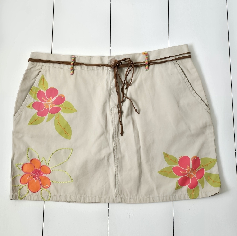 Vintage Roxy Y2K Khaki Embroidered Floral Mini Skirt 9 Chino 100% Cotton